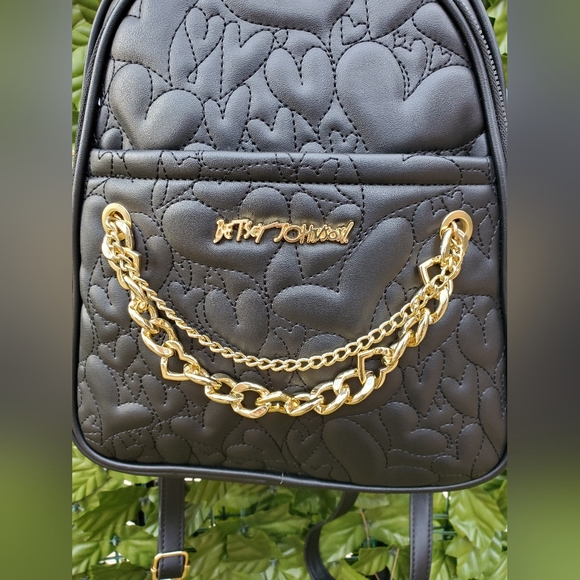 Betsy Johnson soft faux leather quilted medium backpack/purse NWT - Picture 3 of 10